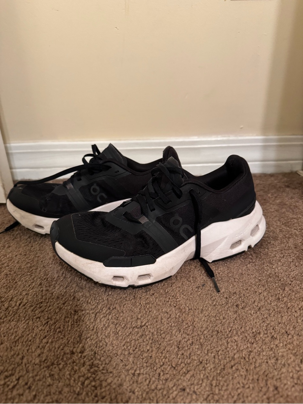 On Cloud Women’s Athletic Shoes in Black/White